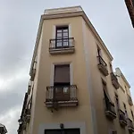 Apartamento Eduardo Dato 9 *