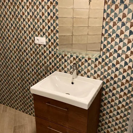Apartman Eduardo Dato 9