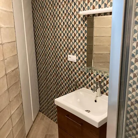 Eduardo Dato 9 * Córdoba