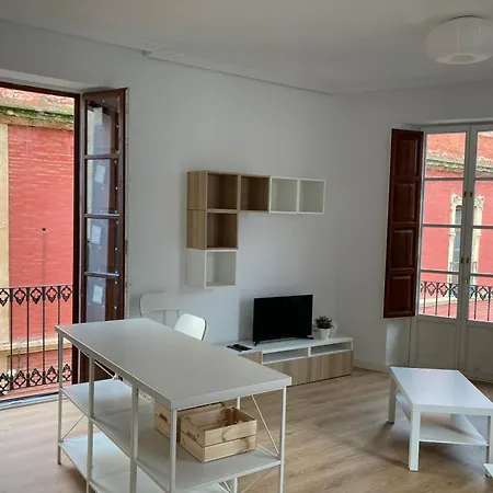 Eduardo Dato 9 Appartamento