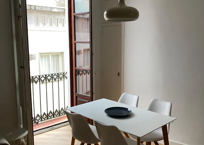 Apartment Eduardo Dato 9 *