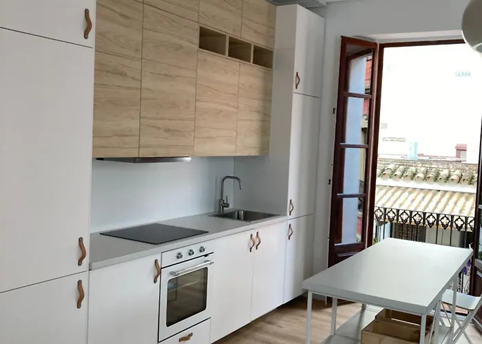 Eduardo Dato 9 * Córdoba